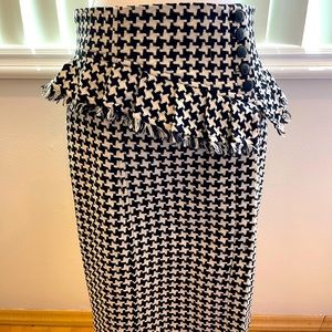 ⭐️Nanette Lepore Houndstooth Wool Skirt⭐️